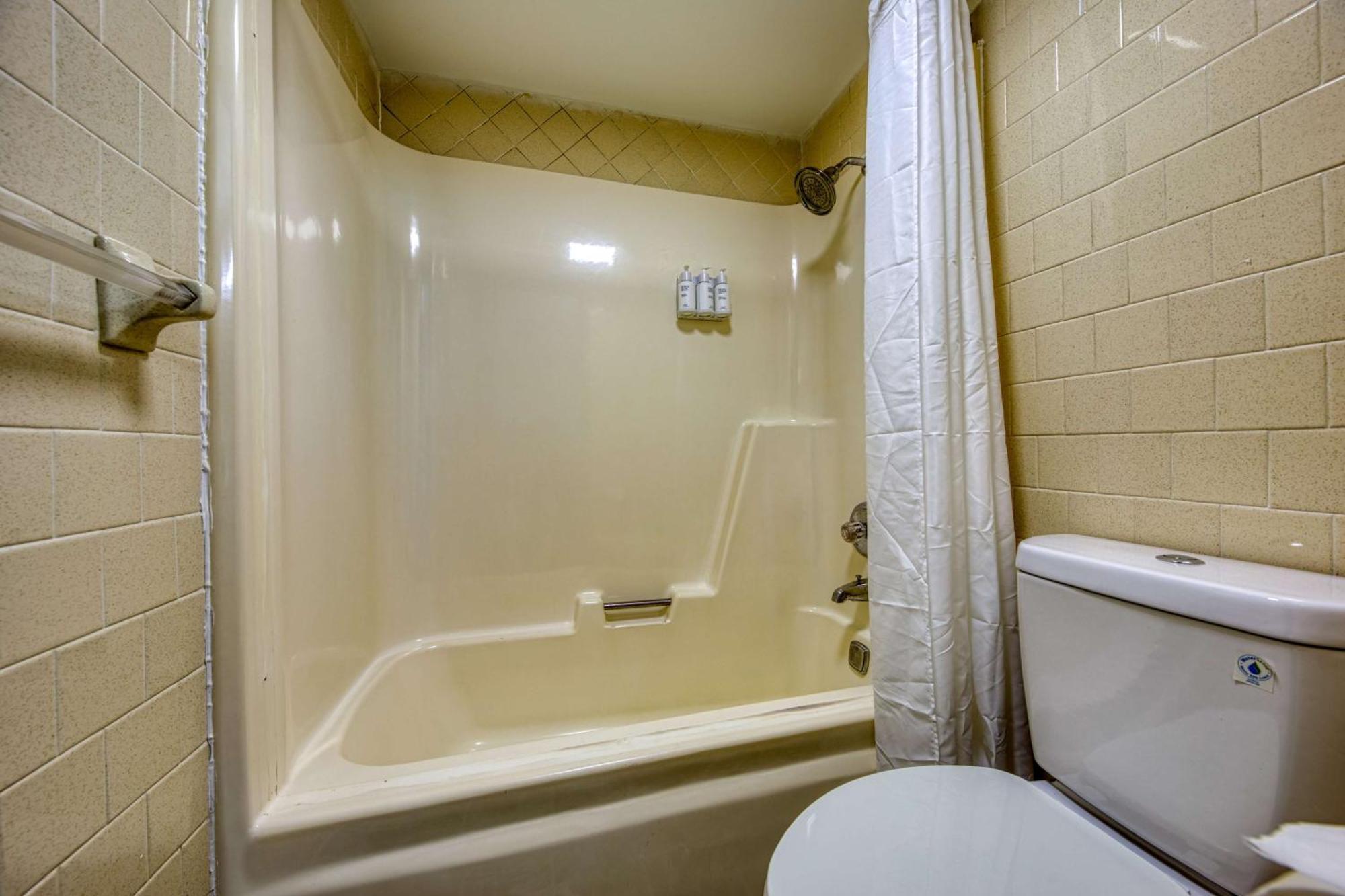 Americas Best Value Inn Stearns, Ky Esterno foto
